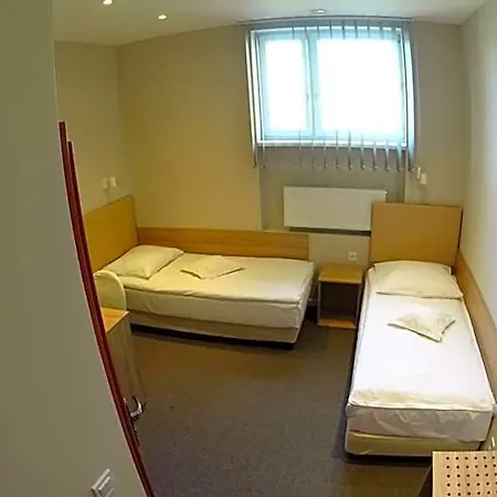 Astra Hotel 2*