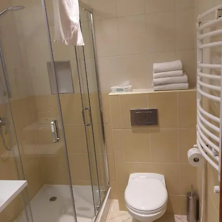 Hotel Astra 2*