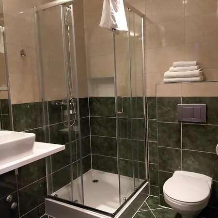 Hotel Astra 2*